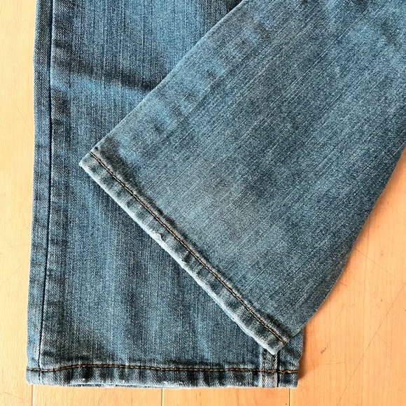 559 Levi’s 30x32 - Picture 6 of 9